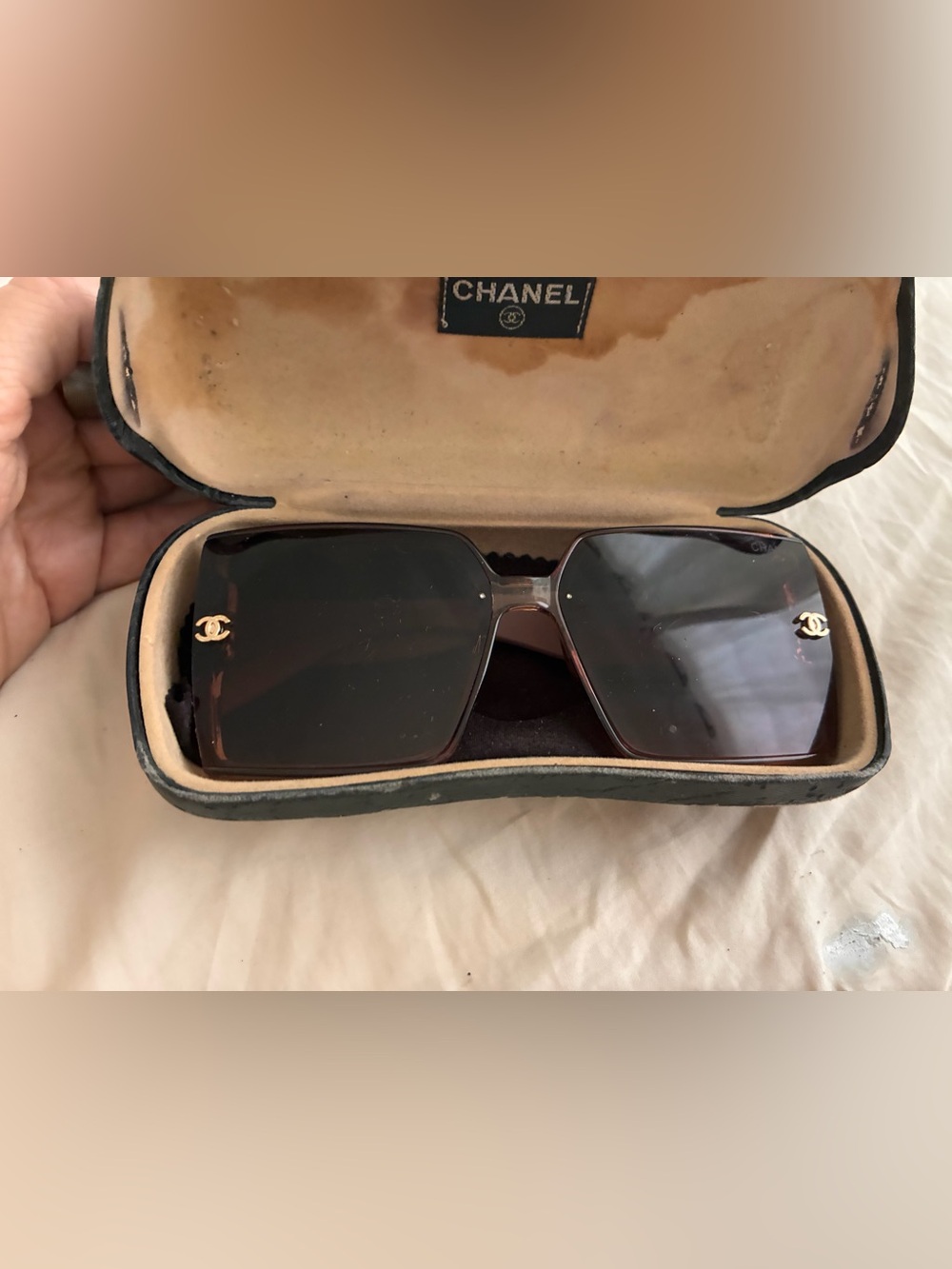 CHANEL sunglasses